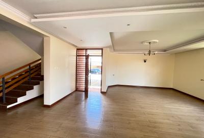 6 Bed Townhouse with En Suite in Lavington - 3
