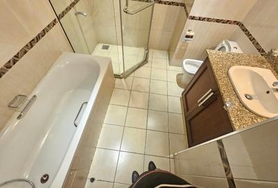 4 Bed Apartment with En Suite in Riverside - 4