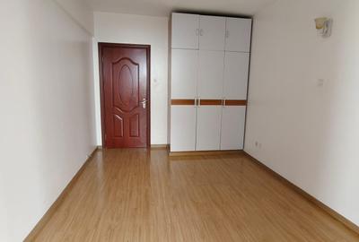 3 Bed Apartment with Swimming Pool in Kilimani