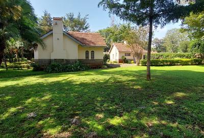 3 Bed House with En Suite in Lavington - 3