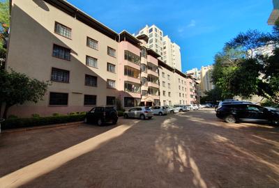 4 Bed Apartment with En Suite at Mpaka Rd