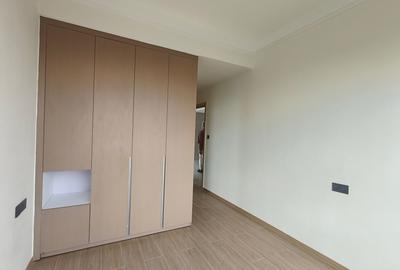 2 Bed Apartment with En Suite at Riverside Drive - 3