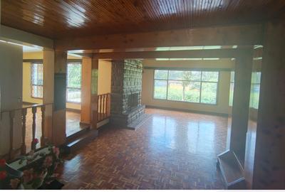 5 Bed House with En Suite in Loresho - 3