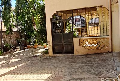 5 Bed House with En Suite at Nyali - 3