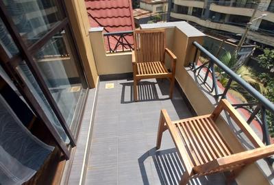 Serviced 1 Bed Apartment with En Suite at School Lane - 2