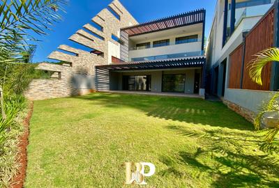 5 Bed Villa with En Suite in Lower Kabete