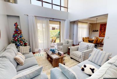 5 Bed Villa with En Suite in Runda - 2