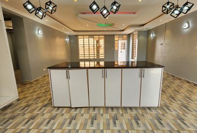 3 Bed House with En Suite at - 2