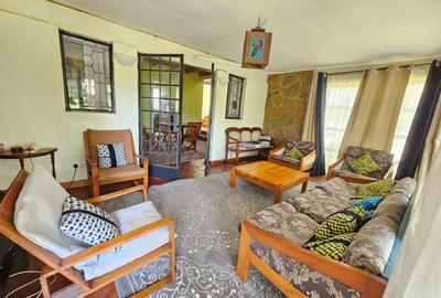 4 Bed House with En Suite in Nyari