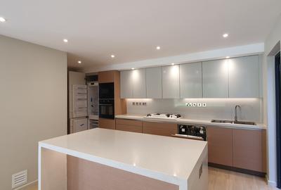 5 Bed Townhouse with En Suite in Kyuna - 4