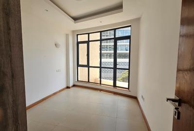 2 Bed Apartment with En Suite at Lantana Road
