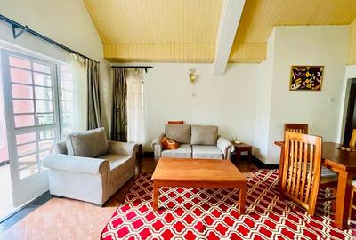 Serviced 2 Bed Apartment with En Suite in Rosslyn - 4