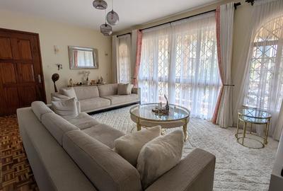 3 Bed Apartment with En Suite in Kilimani - 2
