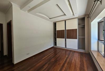 4 Bed Townhouse with En Suite at Kaputei Road - 4