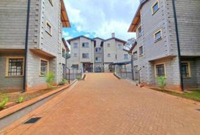 5 Bed Townhouse with En Suite at Lavington.