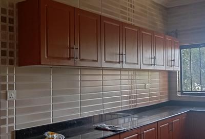 4 Bed Apartment with En Suite at Brookside Drive - 3