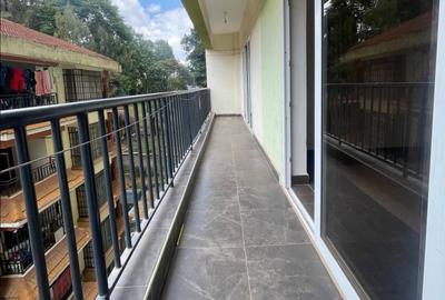 2 Bed Apartment with En Suite in Lavington