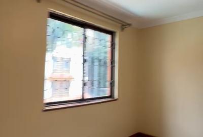 3 Bed Apartment with En Suite at Valley Arcade - 4