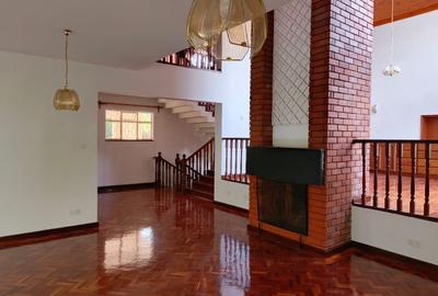 6 Bed House with En Suite at Runda