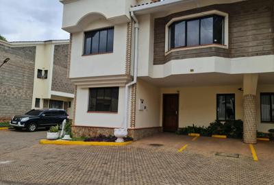 4 Bed Townhouse with En Suite at Westlands - 2