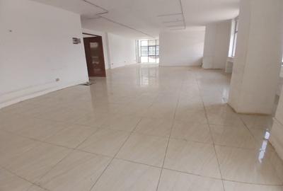 1,700 ft² Office with Parking in Kilimani - 2
