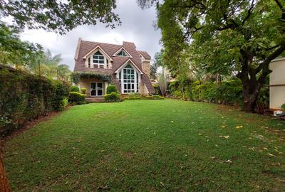 5 Bed Townhouse with En Suite at Lavington Road - 3