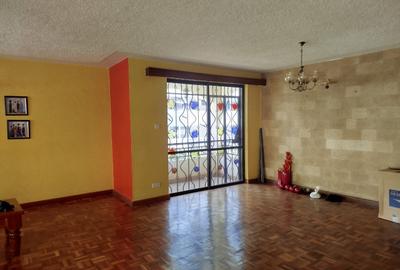 3 Bed Apartment with En Suite in Lavington