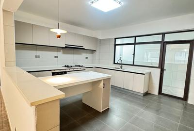 4 Bed Apartment with En Suite in Kileleshwa - 3