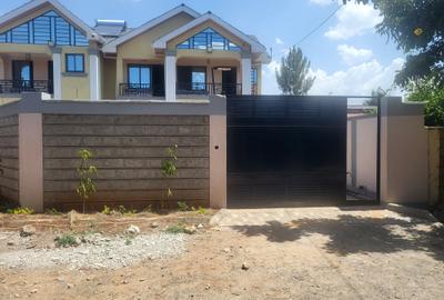 4 Bed House with En Suite in Syokimau