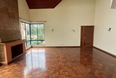 5 Bed Townhouse with En Suite in Lavington