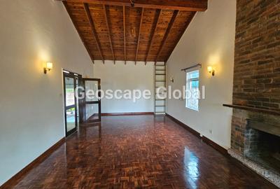 4 Bed House with En Suite in Runda - 2