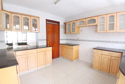 3 Bed Apartment with En Suite at Valley Arcade - 3