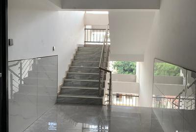 1 Bed Apartment with Gym in Kileleshwa