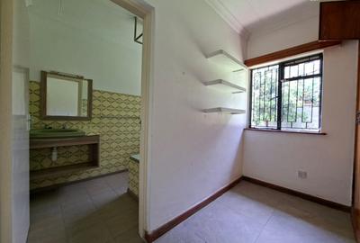 4 Bed House with Staff Quarters in Loresho - 2