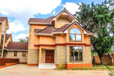 5 Bed Townhouse with En Suite at Lavington