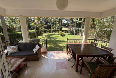 4 Bed Townhouse with En Suite in Kyuna - 2