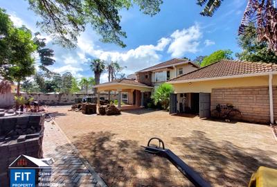 0.5 ac Commercial Property with Parking at Nairobi