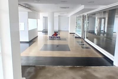 1,730 ft² Commercial Property with Backup Generator in Westlands Area