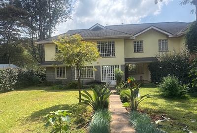 5 Bed House with En Suite at Hardy Area - 3