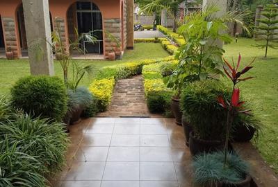 2 Bed House with En Suite in Karen