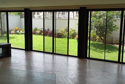 5 Bed Villa with En Suite in Westlands Area - 4