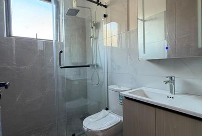 6 Bed Townhouse with En Suite in Lavington - 4