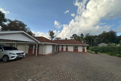5 Bed House with En Suite at Thigiri Road