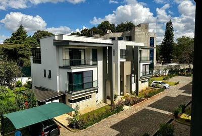 4 Bed Townhouse with En Suite at Lavington