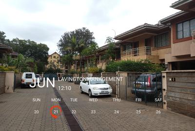 5 Bed Townhouse with En Suite at Lavington Green