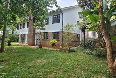 4 Bed Townhouse with En Suite at Lavington Road - 4