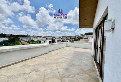 4 Bed Townhouse with En Suite at Runda - 2