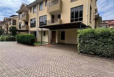 5 Bed Villa with En Suite in Lavington - 2