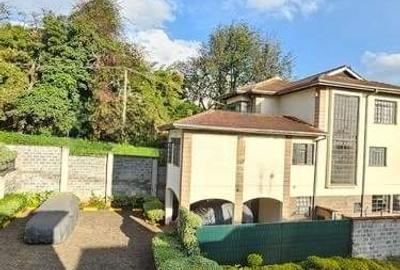 4 Bed Townhouse with En Suite at Lavington