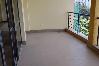 3 Bed Apartment with En Suite at Parklands - 4